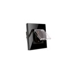 Zeller-outlet-with-door